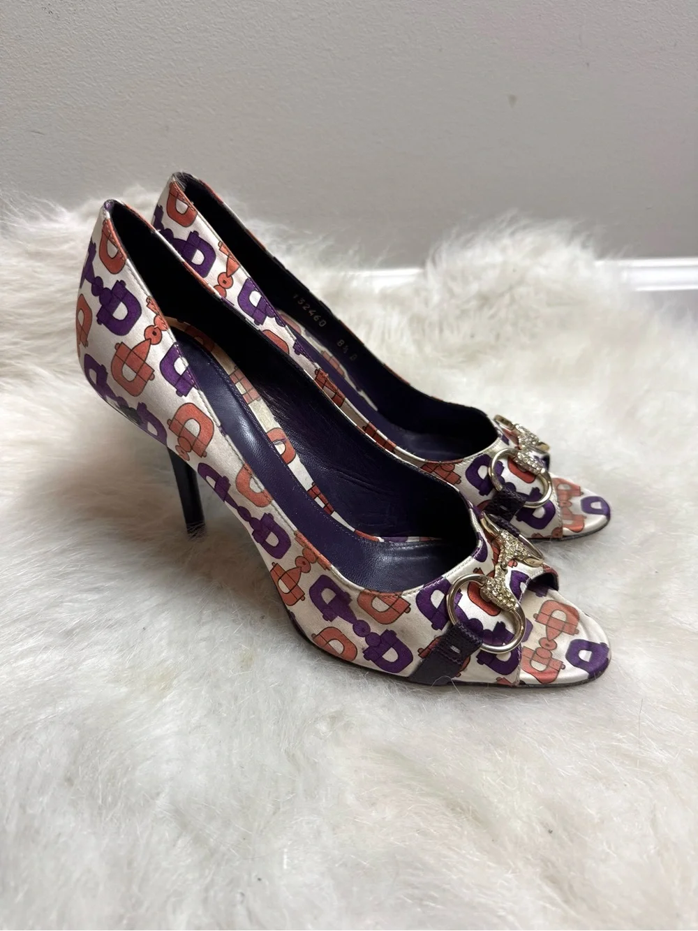 Gucci Vintage Satin Horsebit Crystal Open Toe Heels 8.5 - Picture 6 of 10